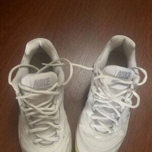 Nike women's tennis sneakers used 25 cm